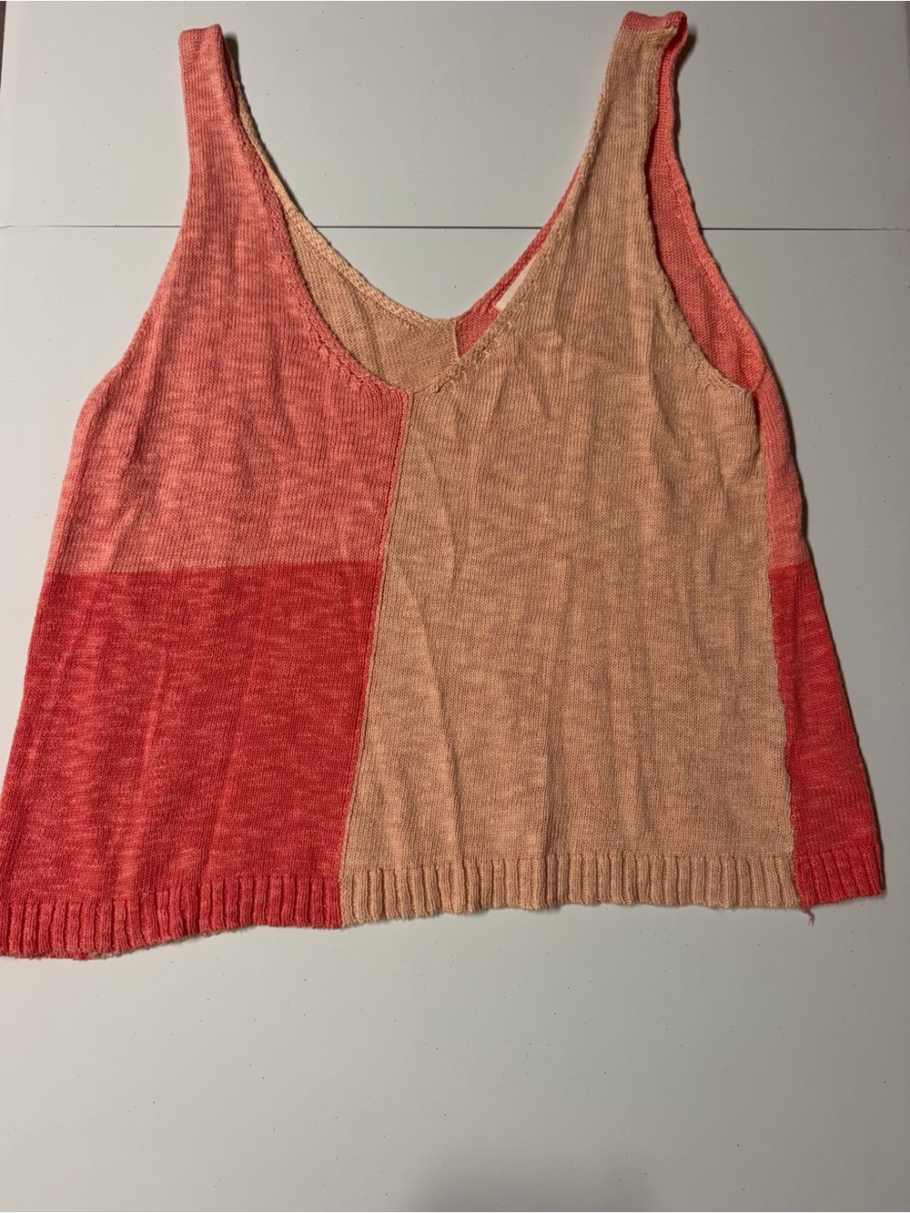 Promesa Coral and Peach Colorblock V‑Neck Tank
